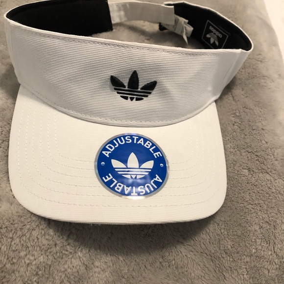 Adidas visor - Picture 2 of 3
